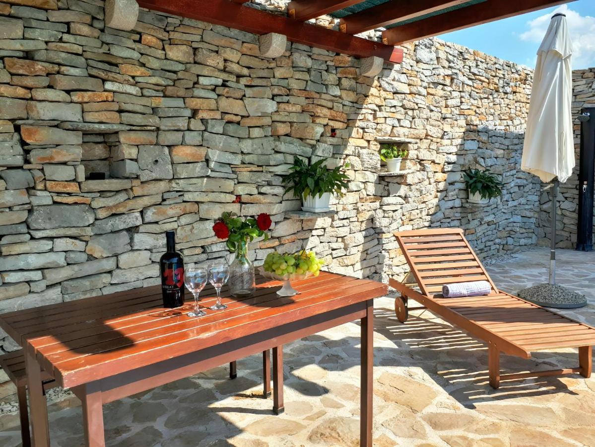 Villa Ivy With Perfect Privacy, Pool, Sauna And Jacuzzi Opanci Extérieur photo